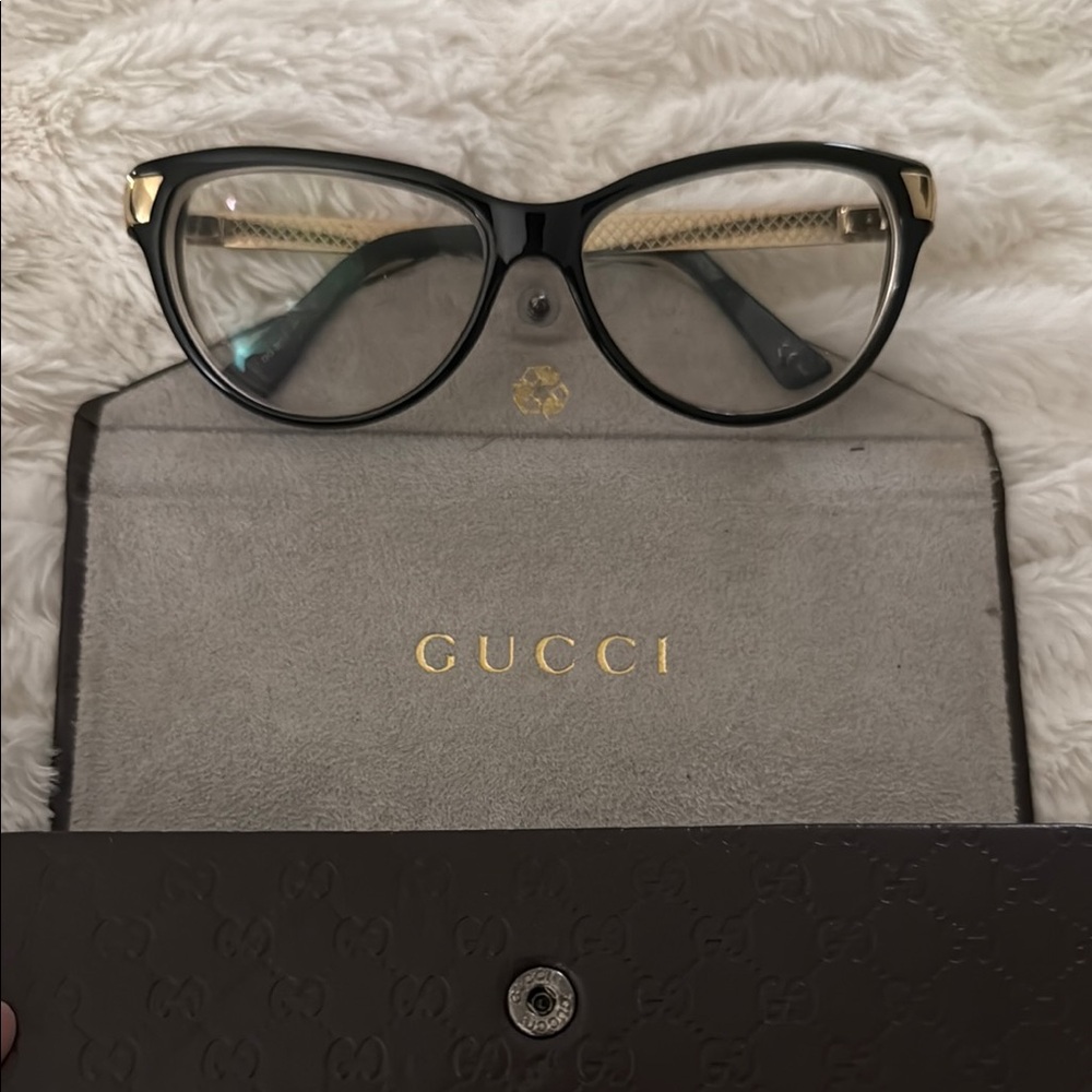 Gucci Black Cat-Eye Glasses with Glossy Finish